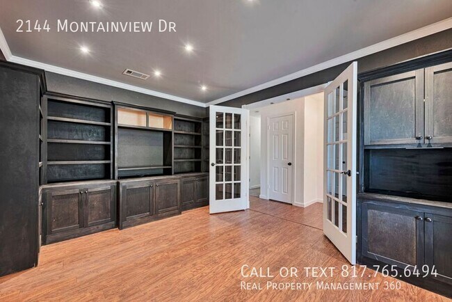 Building Photo - 2144 Mountainview Dr