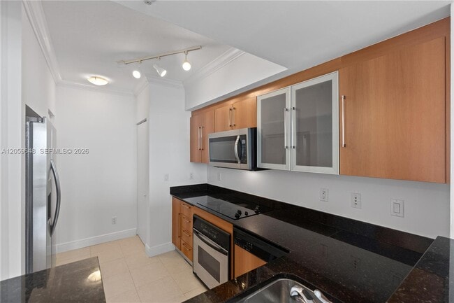 Building Photo - 335 S Biscayne Blvd