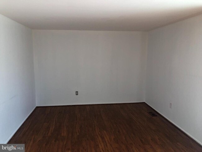 Building Photo - 19212 Deep Run Ct