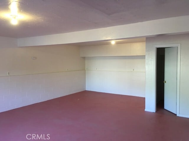 Building Photo - 9247 Fairway Dr