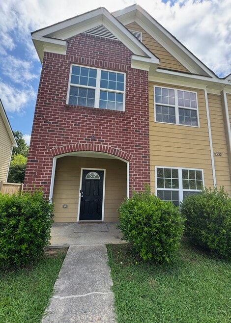 Building Photo - 1002 Mill Creek Way