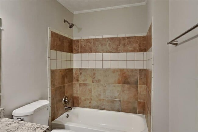 Building Photo - 3867 Buckland Dr SW