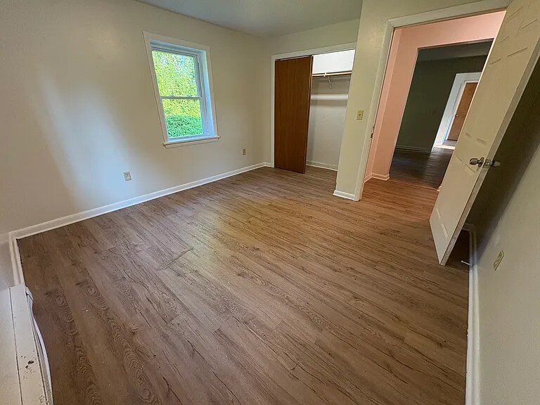 Building Photo - 6 Graves St