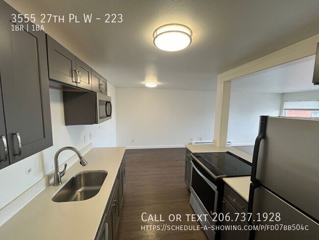 Building Photo - 3555 27th Pl W