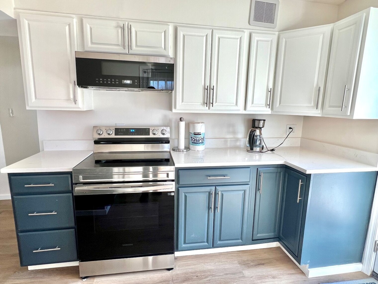 Building Photo - 6112 Modupeola Way