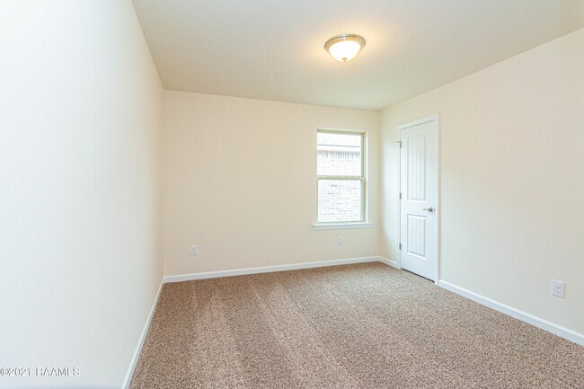 Building Photo - 110 Emerald Star Ln
