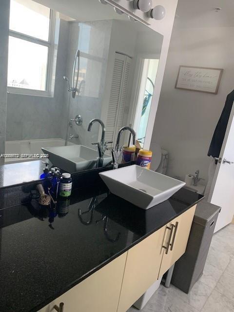 Building Photo - 31 SE 5th St