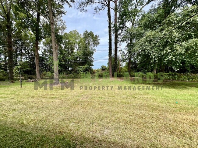 Building Photo - 357 Creighton Dr