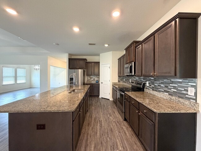 Building Photo - 316 Merlin Ct