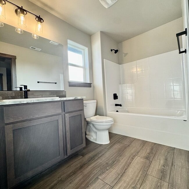 Building Photo - Newly Built 4-Bedroom Home in Great Neighborhood