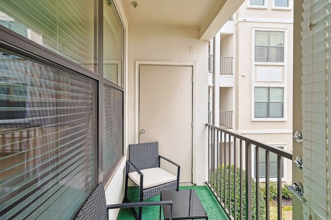 Building Photo - 5445 Town and Country Blvd