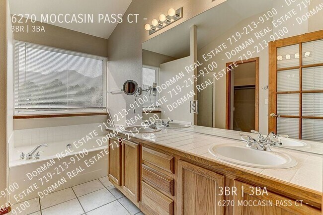 Building Photo - 6270 Moccasin Pass Ct