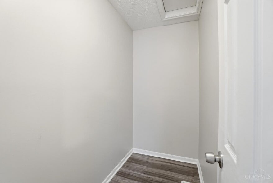 Building Photo - 3595 Harvey Ave