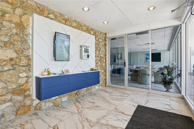 Building Photo - 5 Bluebill Ave