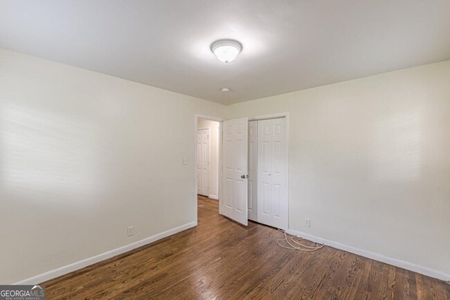 Building Photo - 2416 Timber Ridge Ct