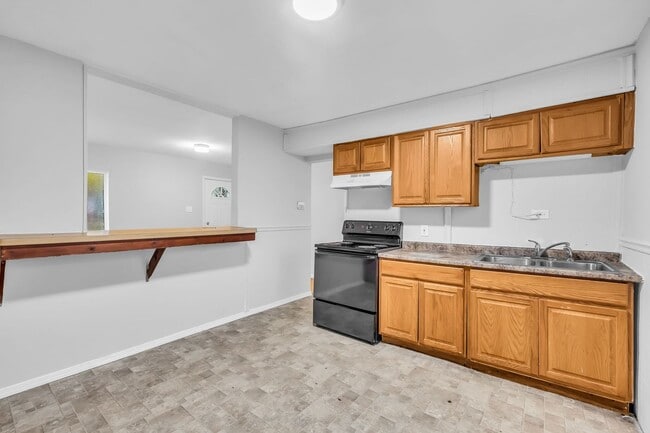 Building Photo - Now Available – Section 8 Welcome