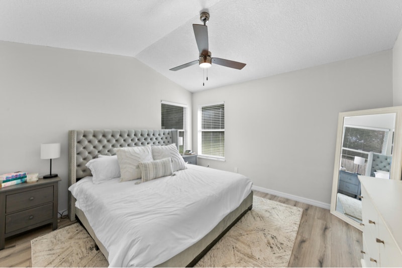 Building Photo - 3989 Hunters Lake Cir E