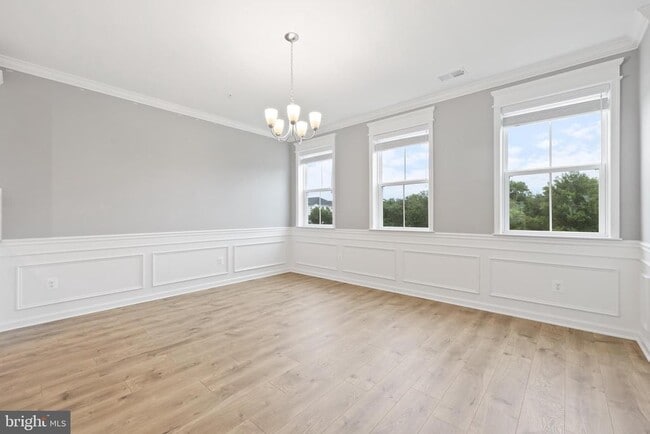 Building Photo - 4615 Crossing Ct