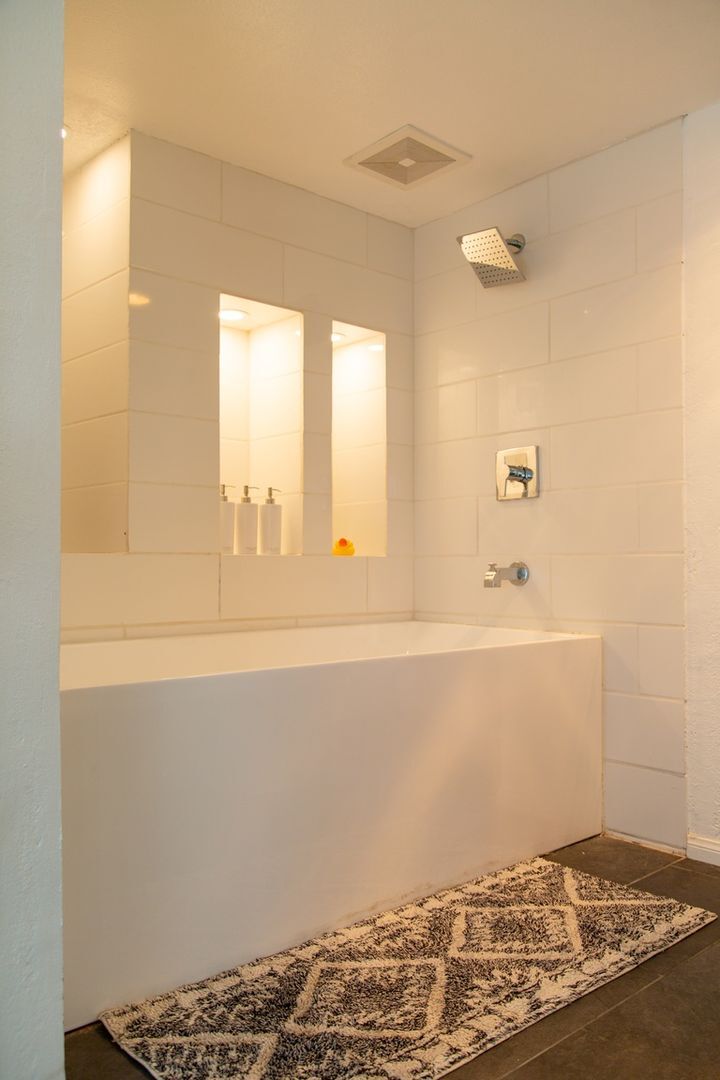 Building Photo - 2235 Ironwood Dr