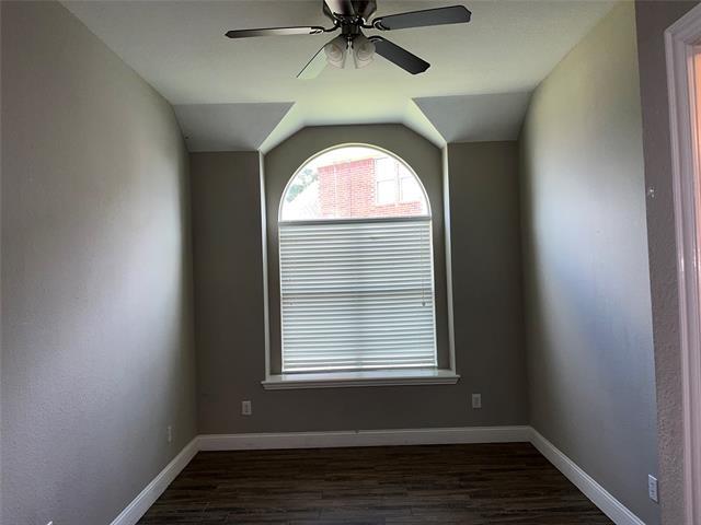 Building Photo - 1503 N Lynn Dr