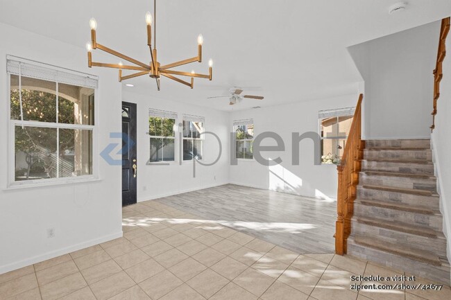 Building Photo - 554 Blue Cypress Way
