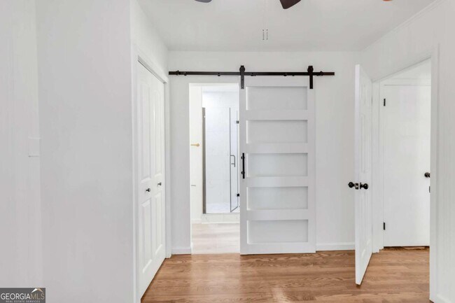 Building Photo - 2773 Fairlane Dr SE