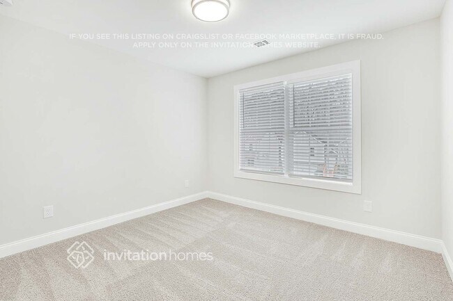 Building Photo - 280 Valley View Dr