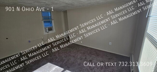 Building Photo - 901 N Ohio Ave