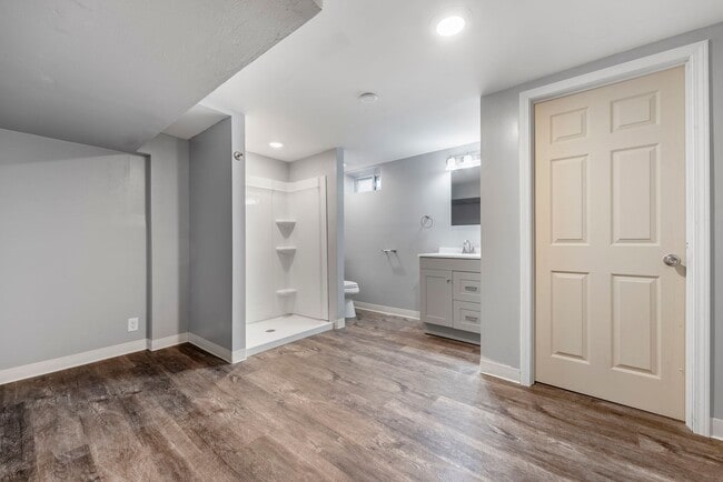 Building Photo - Beautiful 3/4 bed 2 bath home in East Moline!