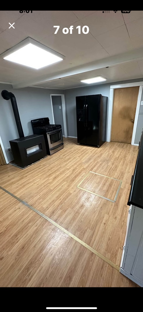 Building Photo - Cozy two Bedroom House