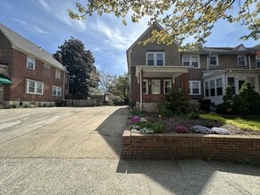 Building Photo - 610 Geddes St