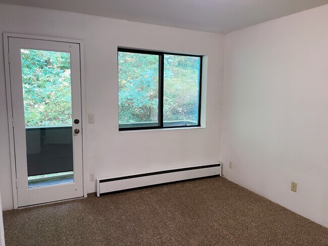 BEDROOM 1 WITH BALCONY - 1370 Alki Ave SW