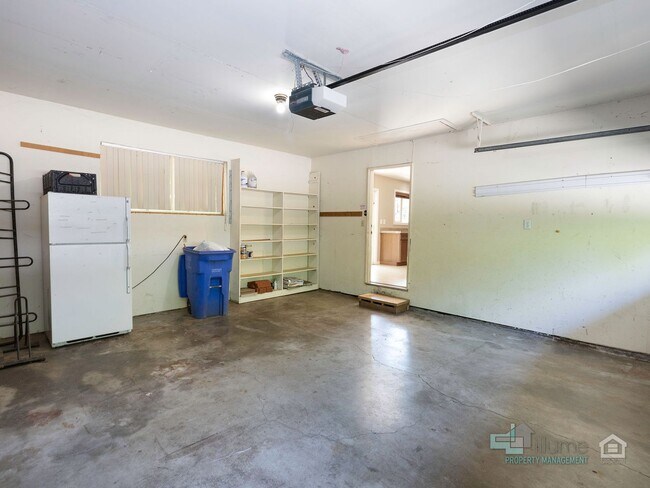 Building Photo - Beautiful 4 Bedroom Home