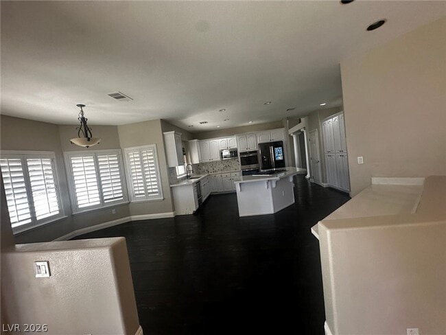 Building Photo - 8623 Golden Canyon Rd