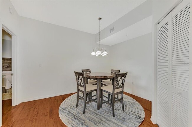 Building Photo - 5459 Bentgrass Dr
