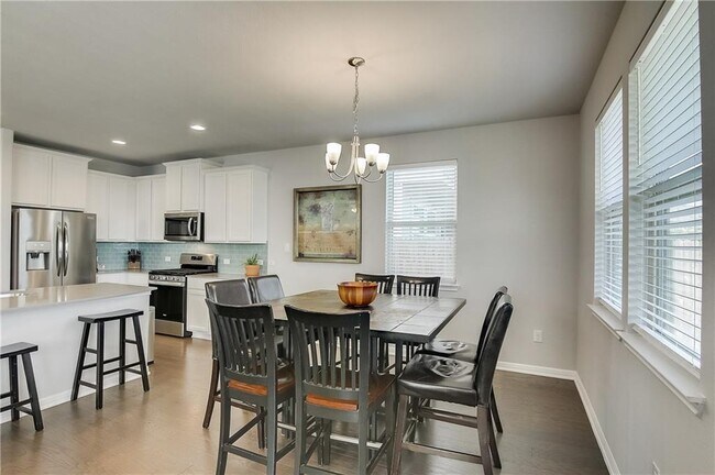 Building Photo - 1218 Falconer Wy