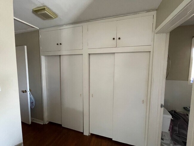 Building Photo - Three bedroom two bath home in Hoover right off Alford Avenue