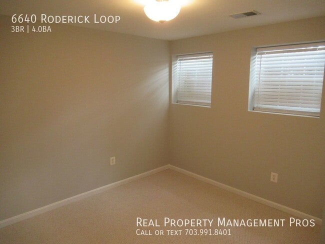 Building Photo - 6640 Roderick Loop