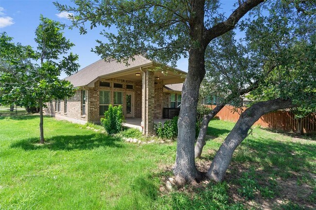 Building Photo - 7901 Arbor Knoll Ct