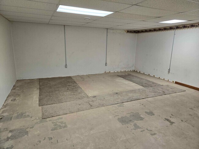 Building Photo - 1054/1056 Zephyr