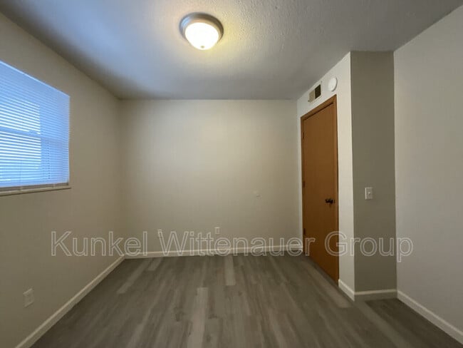 Building Photo - 1320 N 1st St