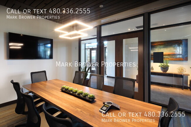 Building Photo - 2914 E Sands Dr