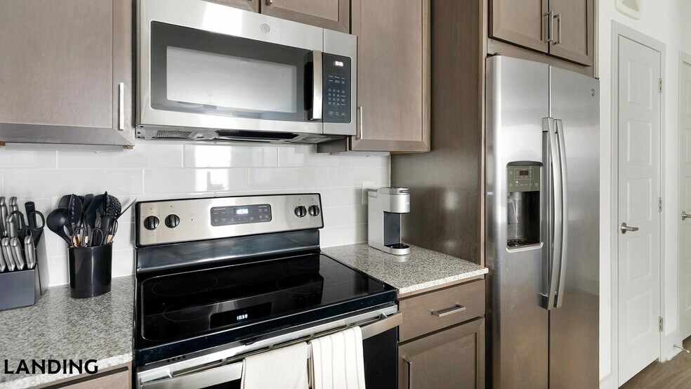 Building Photo - 698 Basilica Bay Dr