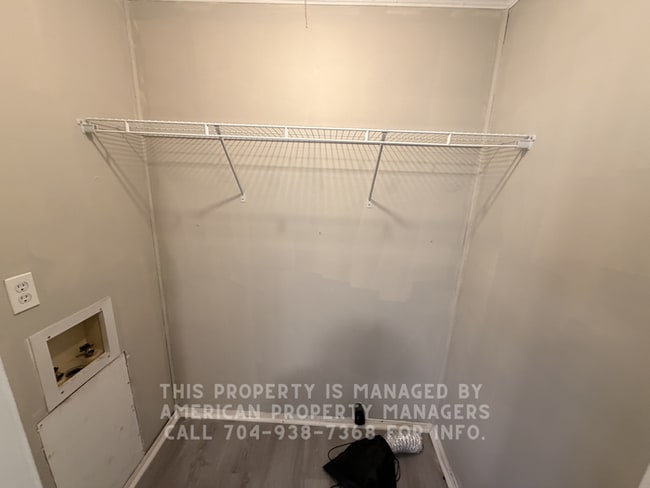 Building Photo - 1475 Crowell St
