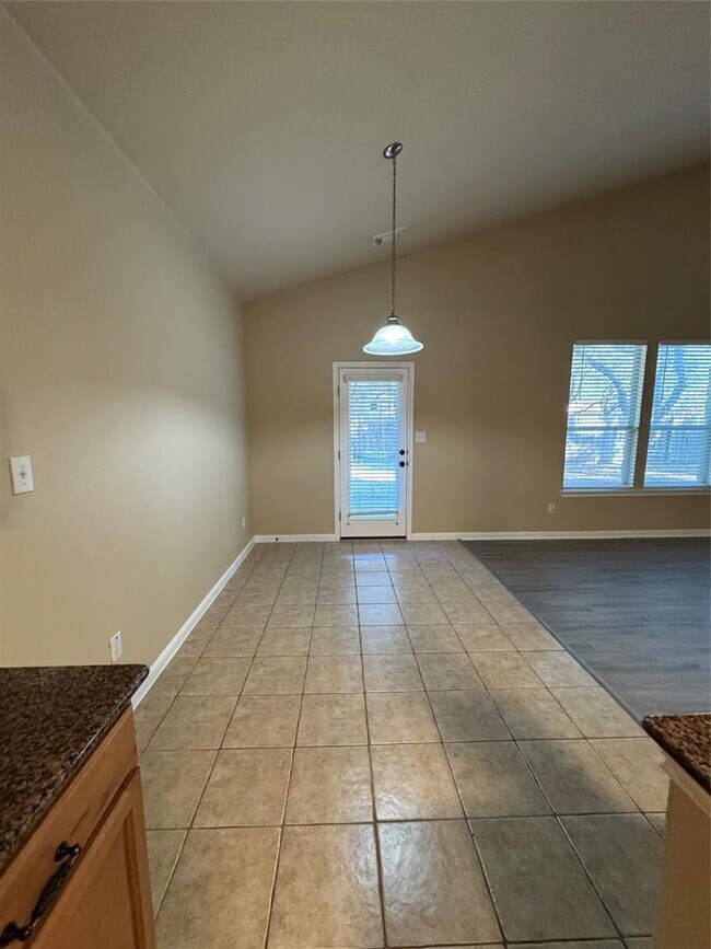 Building Photo - 3701 Turkey Path Bend