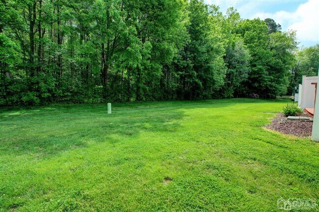 Building Photo - 40 Staghorn Dr