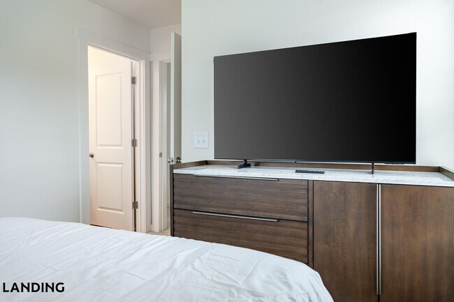 Building Photo - 3164 Mulberry Blvd