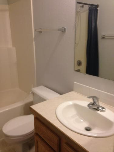 Building Photo - 1162 Dogwood Cir