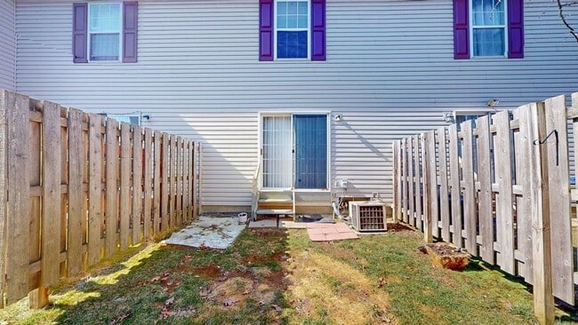 Building Photo - 1778 Ridgebury Dr