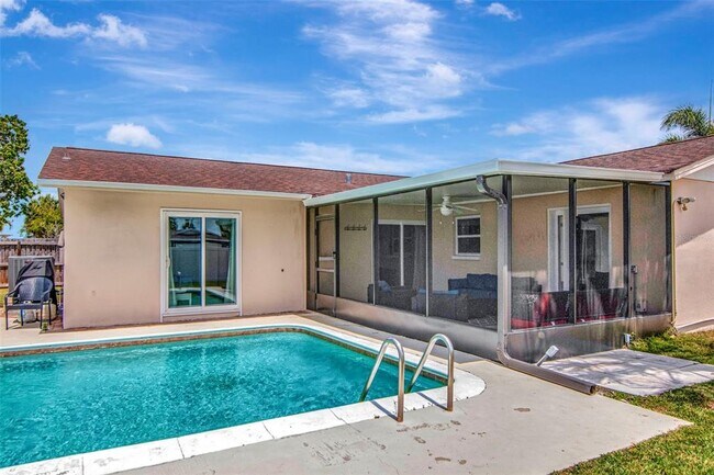 Building Photo - 4712 114th St N